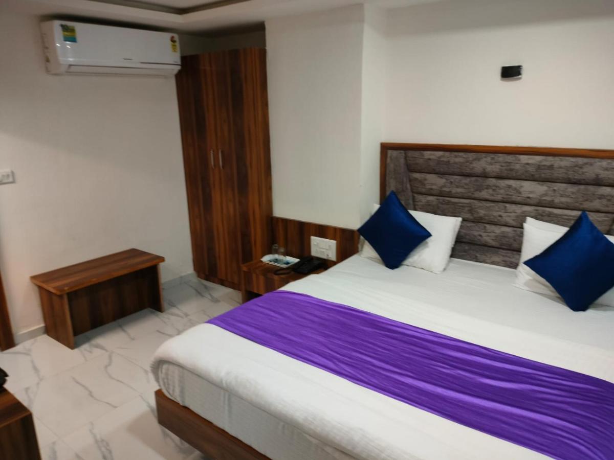Hotel Ozone,Ahmedabad Extérieur photo
