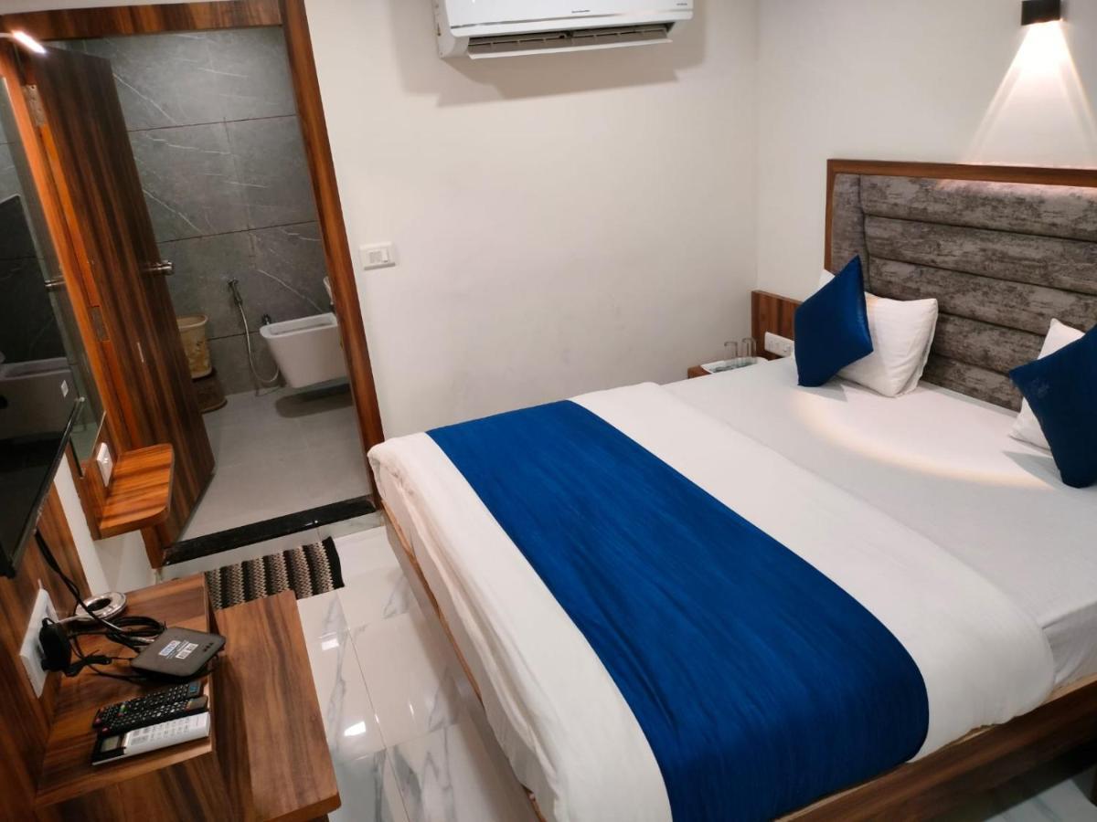 Hotel Ozone,Ahmedabad Extérieur photo