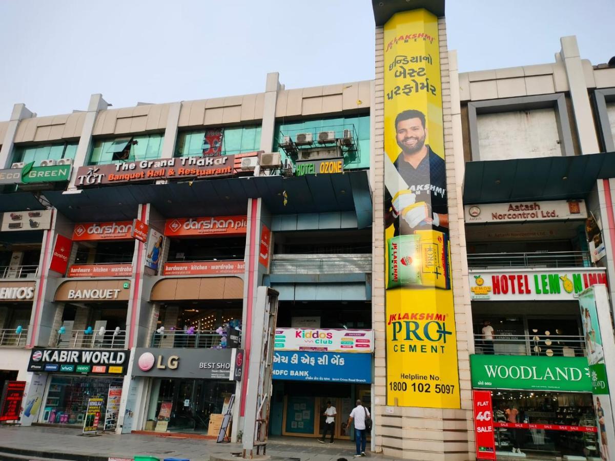 Hotel Ozone,Ahmedabad Extérieur photo