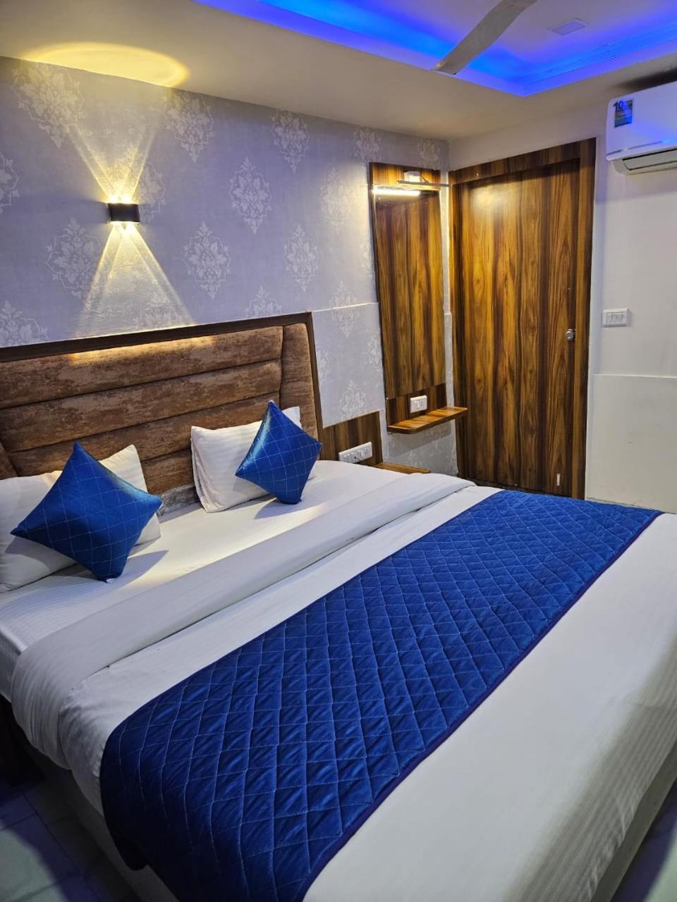 Hotel Ozone,Ahmedabad Extérieur photo