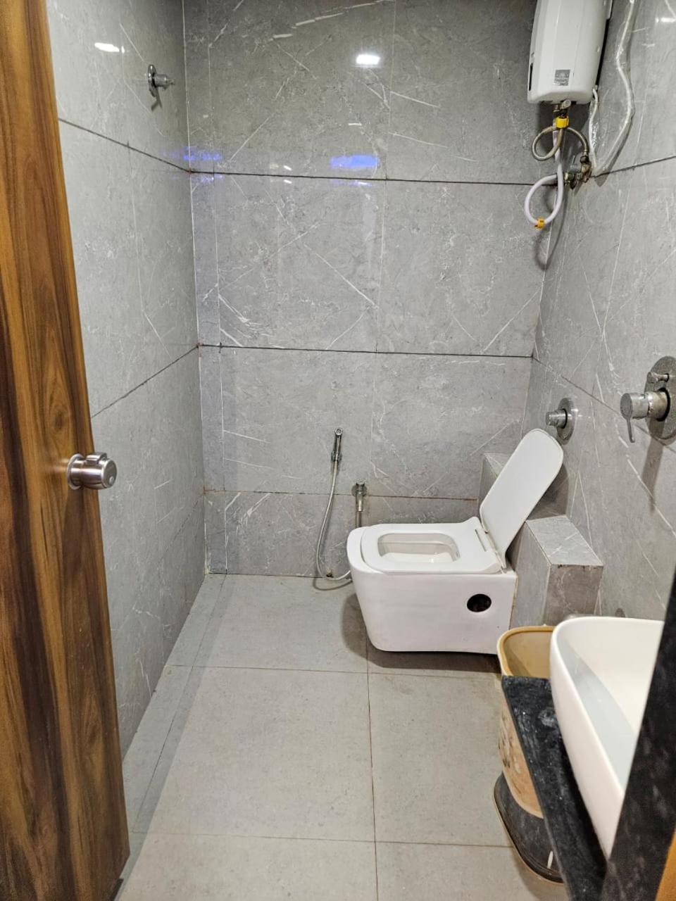 Hotel Ozone,Ahmedabad Extérieur photo