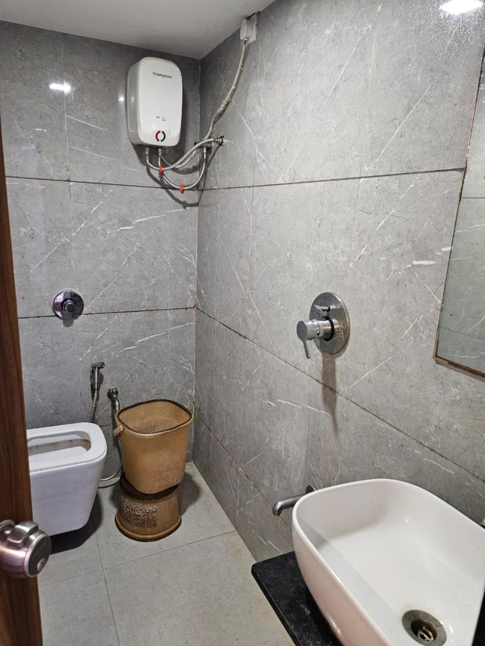Hotel Ozone,Ahmedabad Extérieur photo