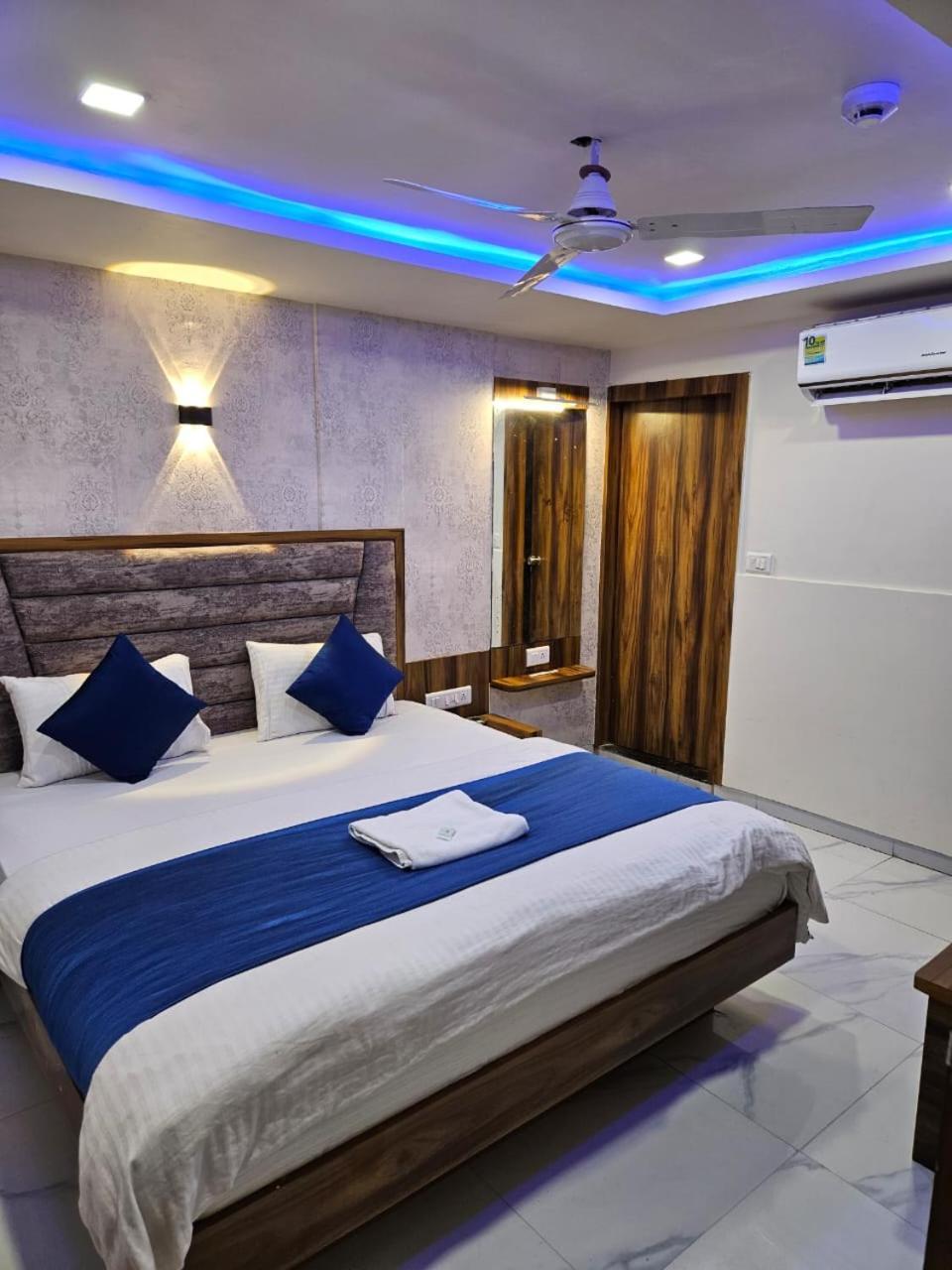 Hotel Ozone,Ahmedabad Extérieur photo