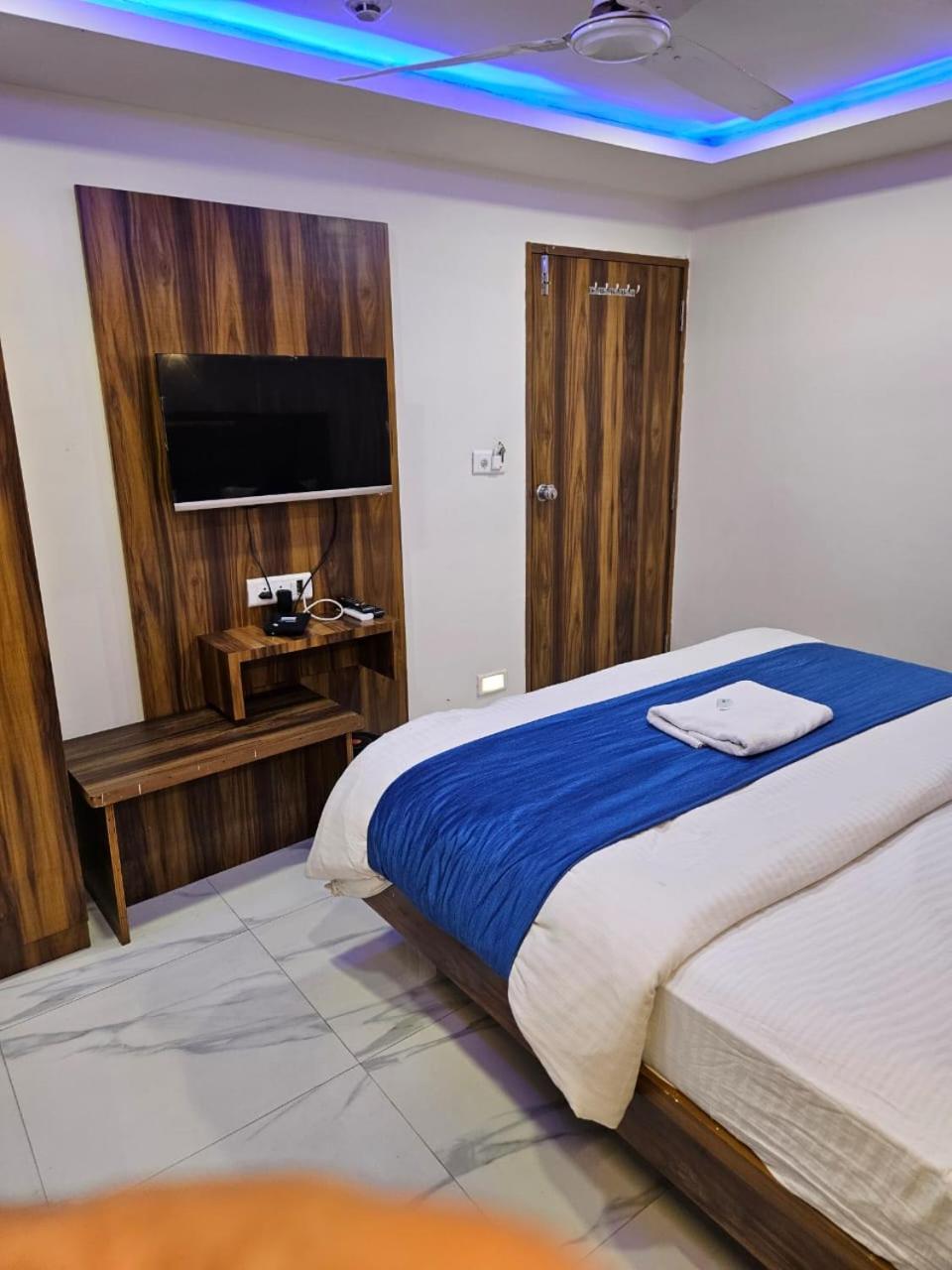 Hotel Ozone,Ahmedabad Extérieur photo