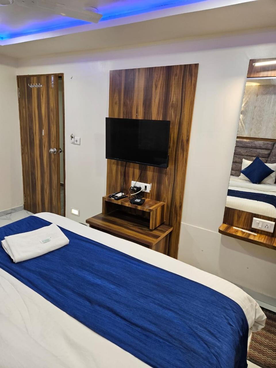 Hotel Ozone,Ahmedabad Extérieur photo
